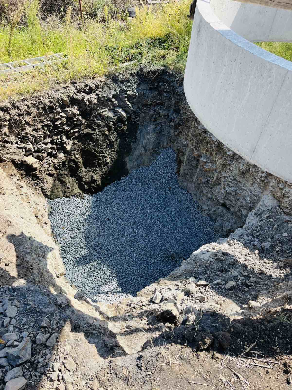 от 1.5 куб до 18 куб Яма с бетонни пръстени