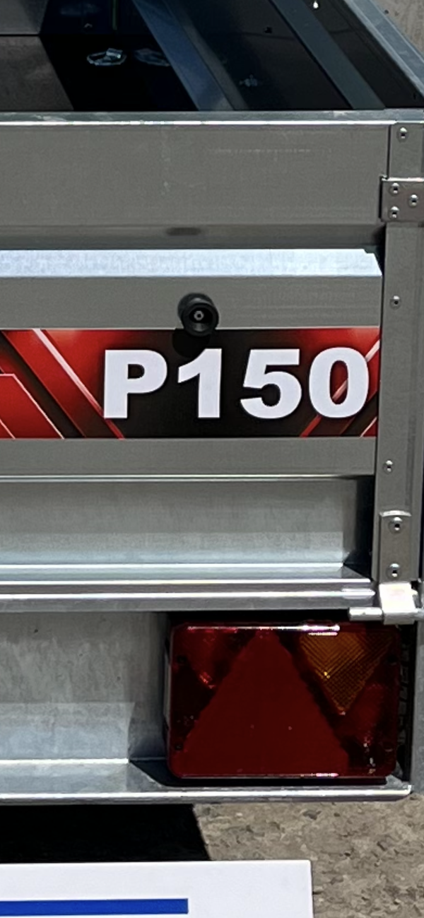 TRIGANO P150 Туристическо, самосвално ремарке